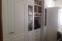 Armario de madera en blanco