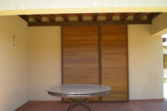Puerta exterior de madera