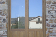Ventanal de madera